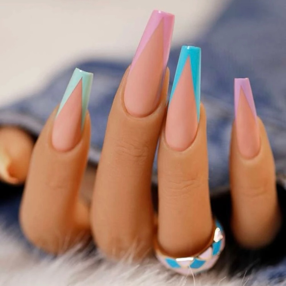 24 pcs Multi color Abstract French Tip design Press-on Nail Set.